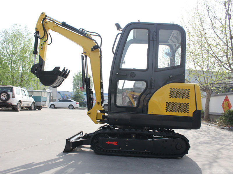 R330小型履帶式挖掘機