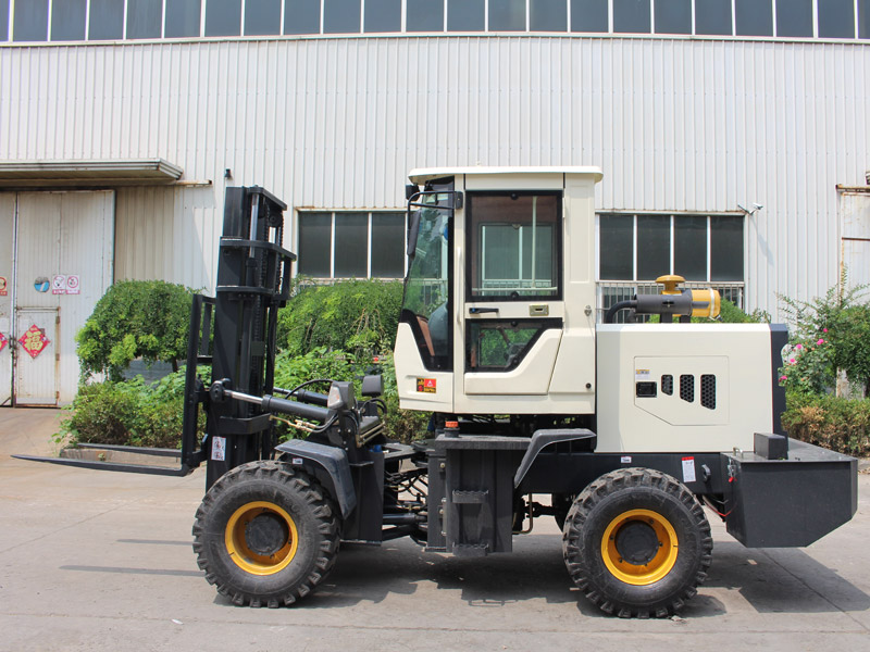 3.5T越野叉車/